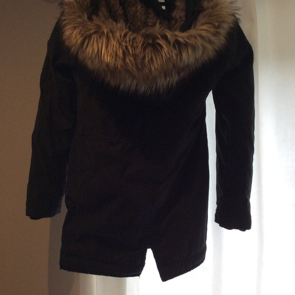 Girls winter jacket - Picture 2 of 3